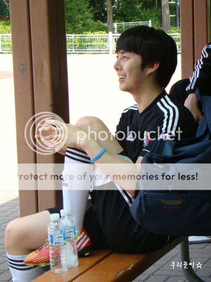 Футболистът Kim Hyung Jun от FC Avengers - Page 8 DSC01247_zps87a1441d